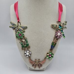 VINTAGE Ornate Rhinestone Dragonfly Cicada Butterfly Ribbon Statement Necklace